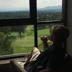 Meet your Posher, Jay